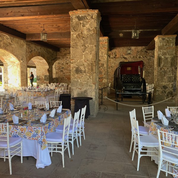 5 ideas de eventos de fin de año distintos al salón de hotel